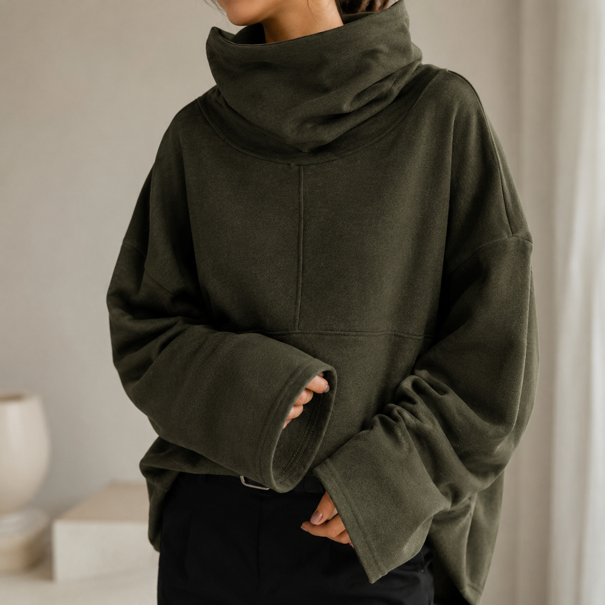 Vízesésnyakú oversize pulóver