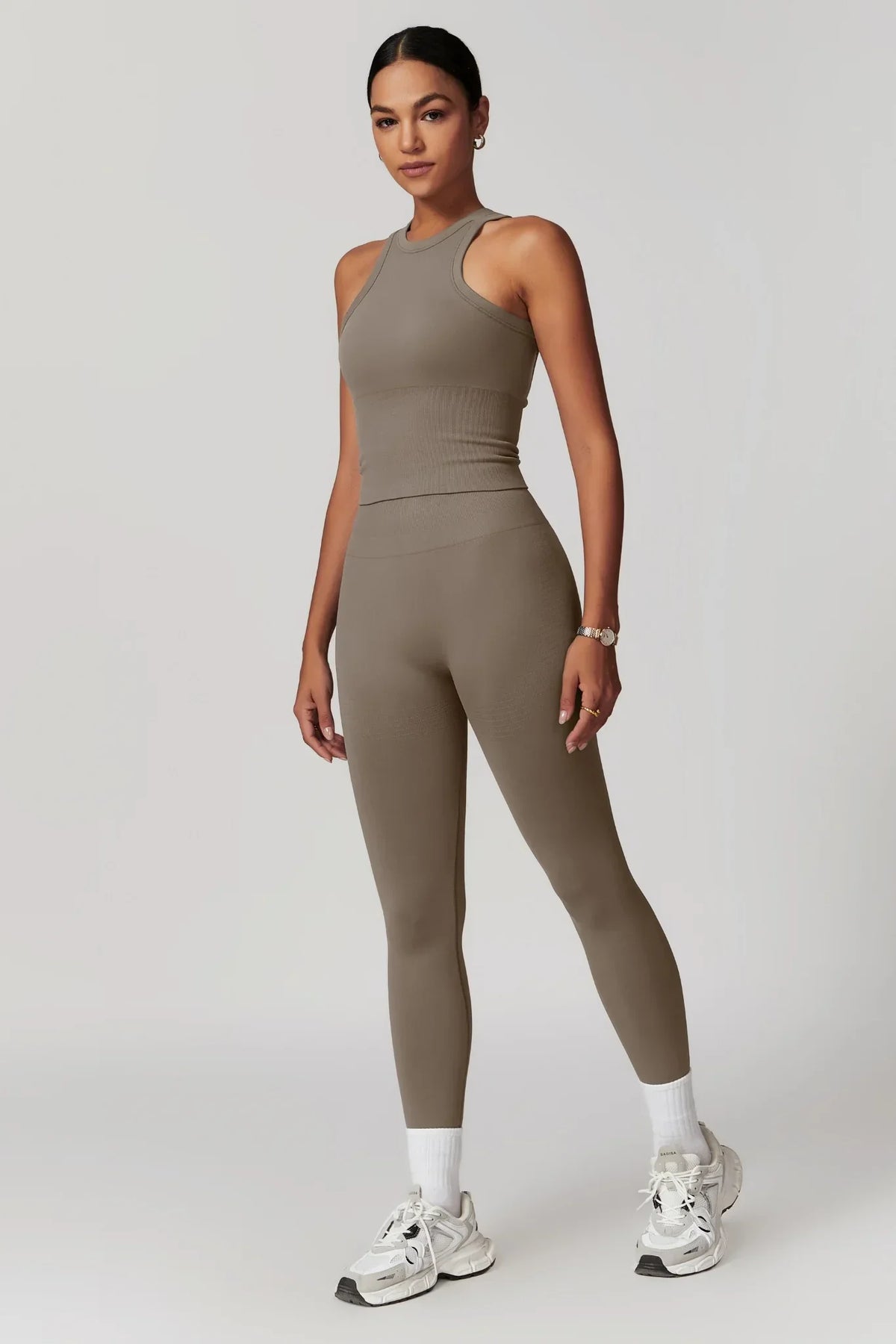 Magas derekú leggings (homok)