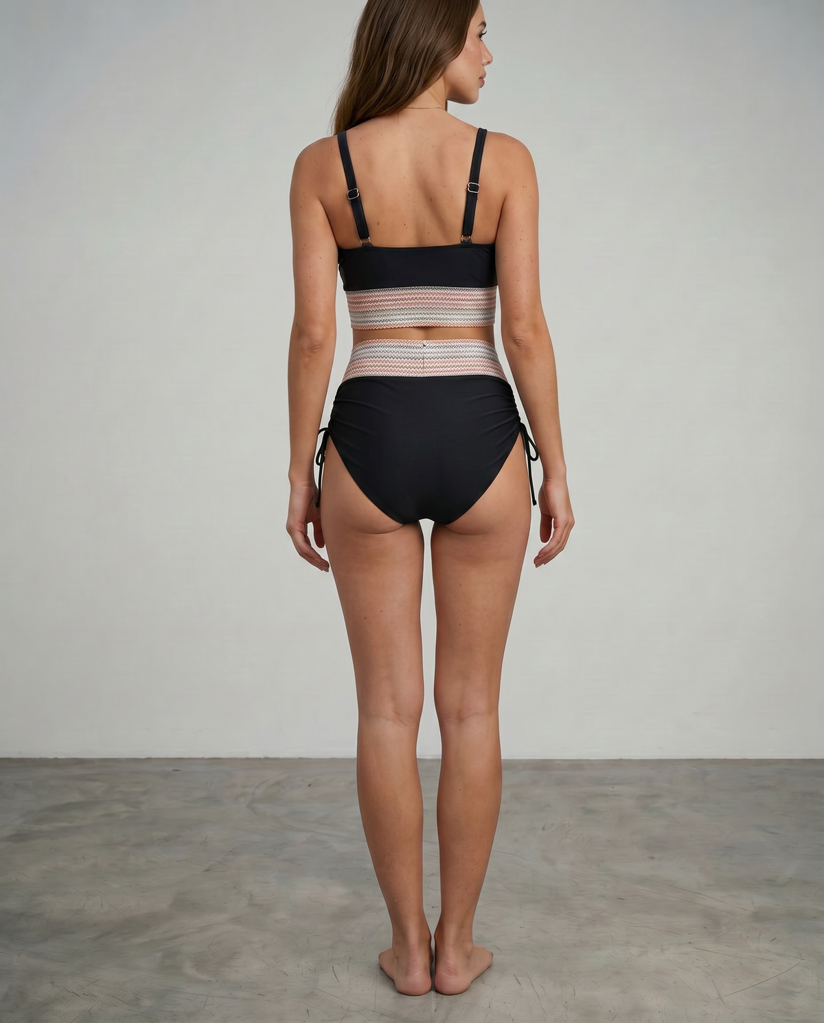 Alakformáló push-up bikini magas derekú tervezéssel