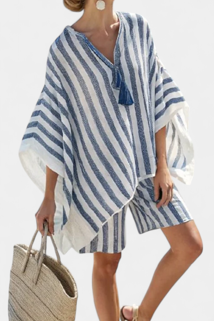 Csíkos szett oversized pólóval és sorttal